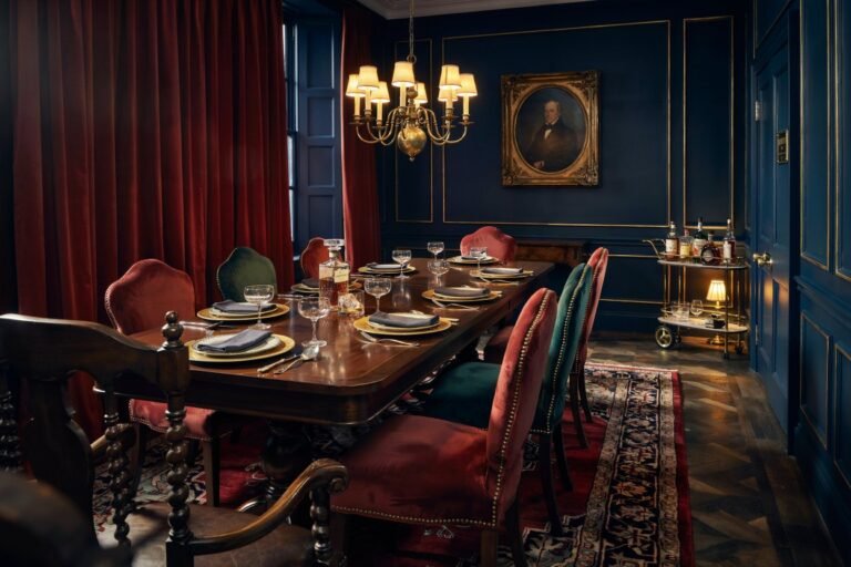 15 Dark Dining Room Ideas with Elegant Moody Vibes